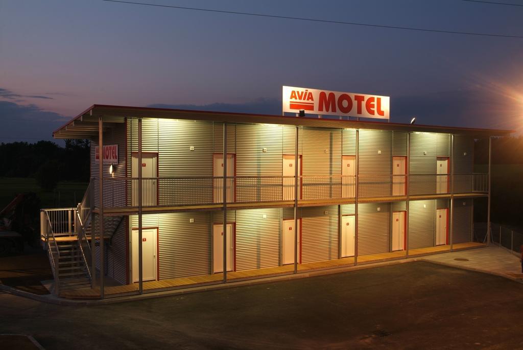 Fairsleep Avia Motel Gmuend Gmund  Exterior foto